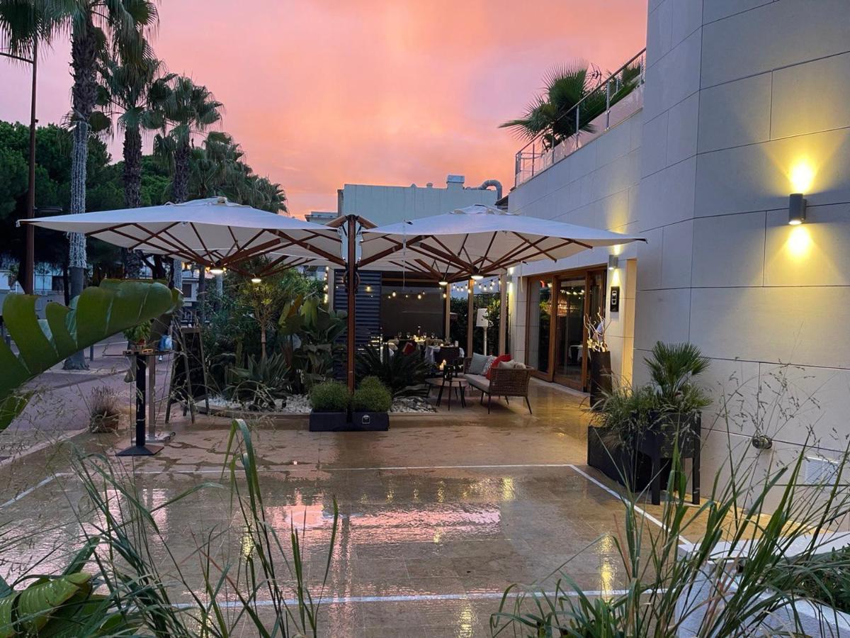 Unique Boutique Hotel Antibes Juan-Les-Pins Екстериор снимка