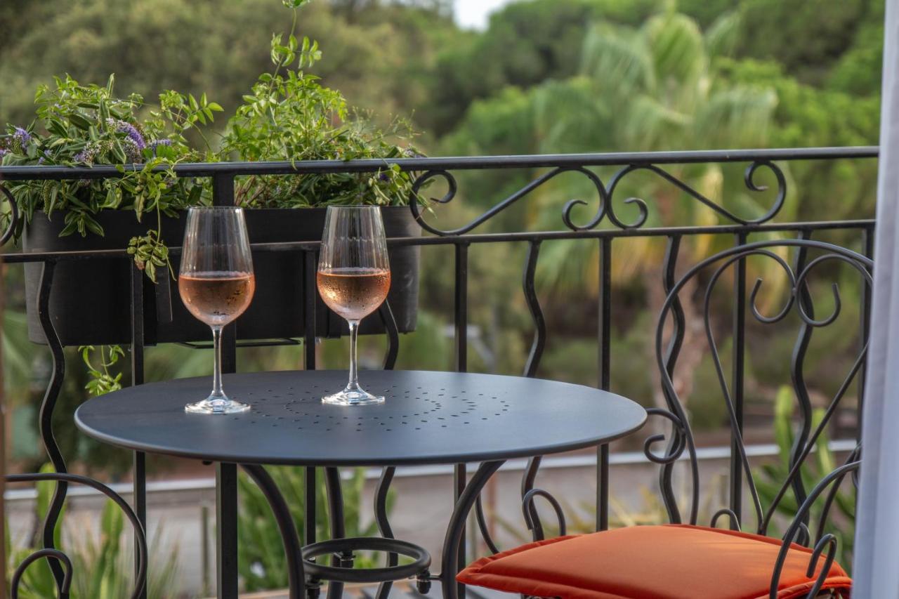 Unique Boutique Hotel Antibes Juan-Les-Pins Екстериор снимка