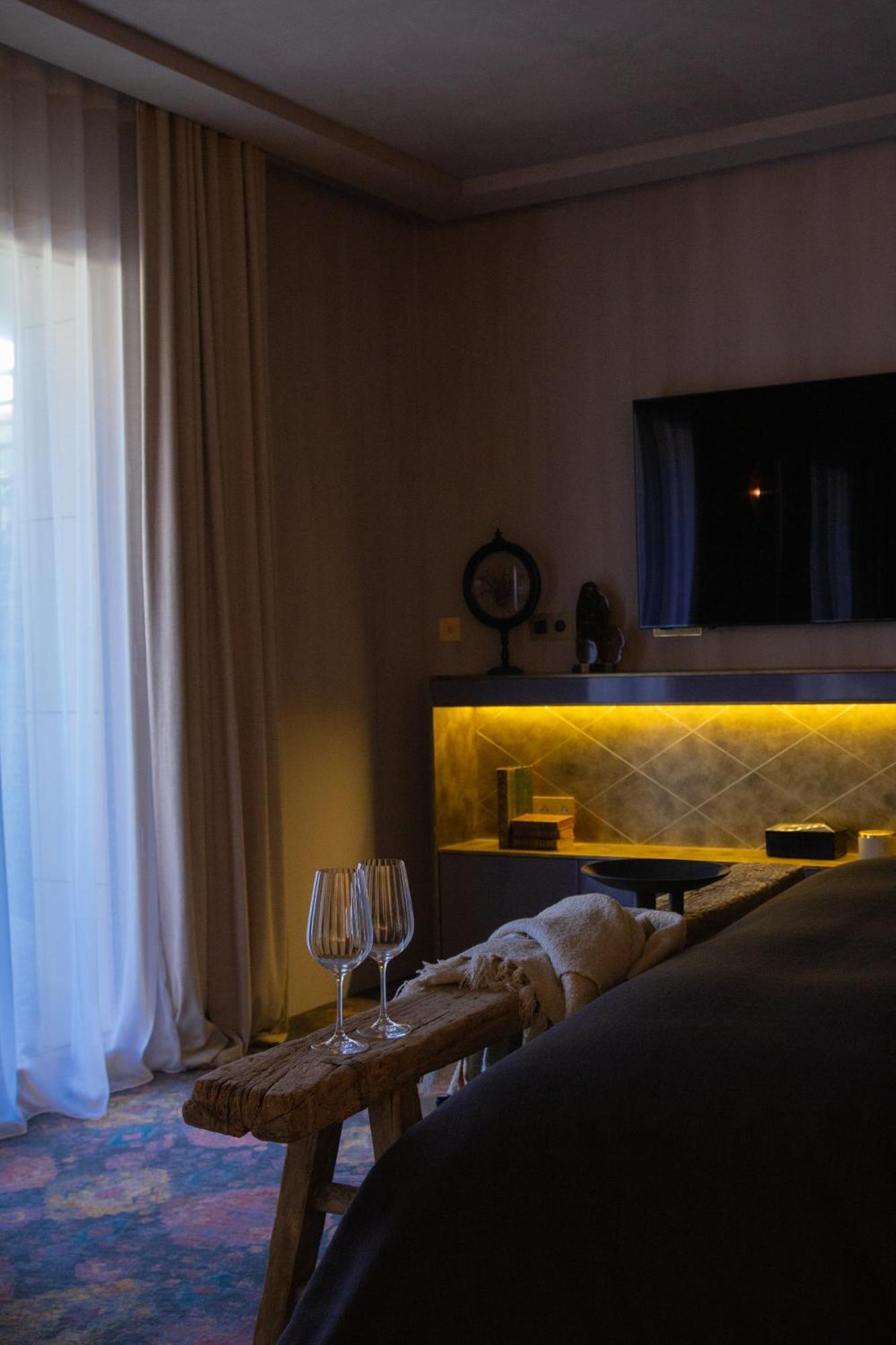 Unique Boutique Hotel Antibes Juan-Les-Pins Екстериор снимка