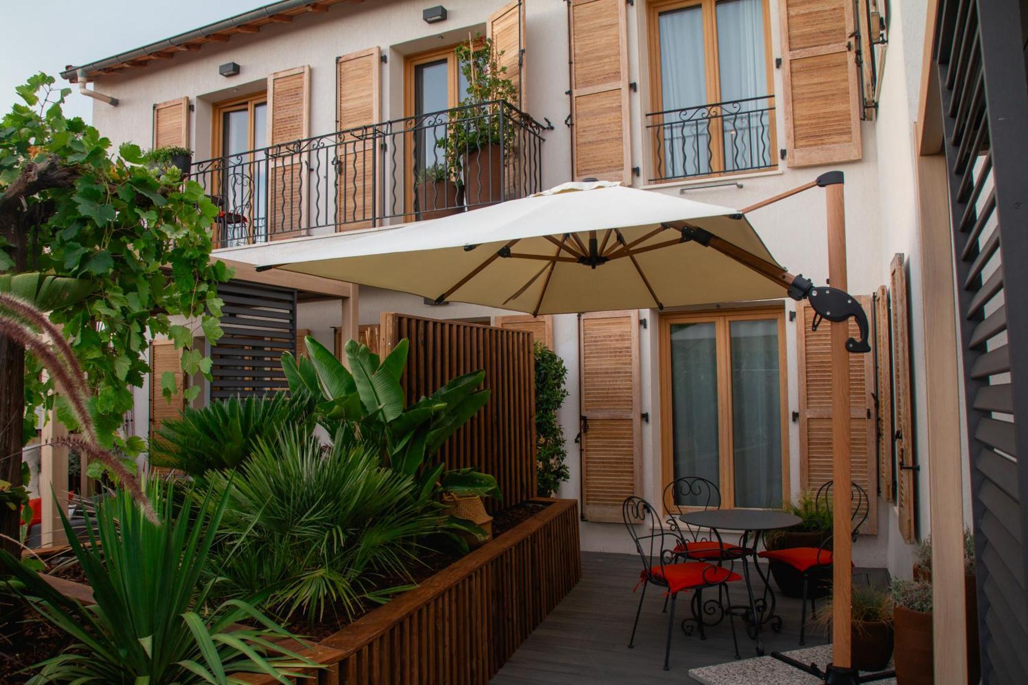 Unique Boutique Hotel Antibes Juan-Les-Pins Екстериор снимка
