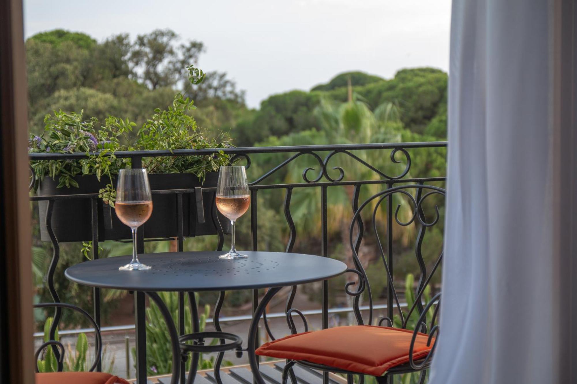 Unique Boutique Hotel Antibes Juan-Les-Pins Екстериор снимка